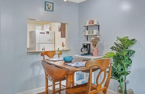 Truman Annex Condo | A SEAGLASS PARADISE ~ Charming 2 BR/1 Ba 1st Floor Condo in Truman Annex!