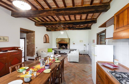 Pioraco House | A total immersion in greenery and tranquillity.