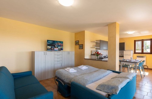 San Lorenzo al Mare Apartment | A welcoming and spacious 100 square meters apartment, perfect for six people, located on the ground floor of a complex of terraced houses.The property is located in San Lorenzo al Mare, in an extremely quiet area surrounded by nature: the typical Liguria
