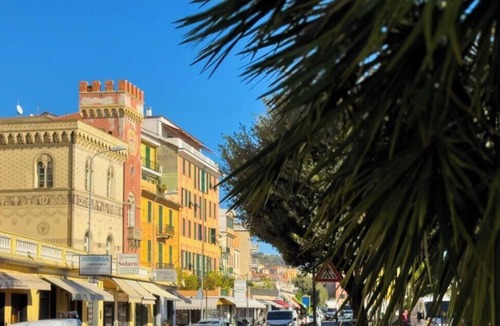 Varazze Apartment | [Above the rooftops] Real Ligurian Caruggio