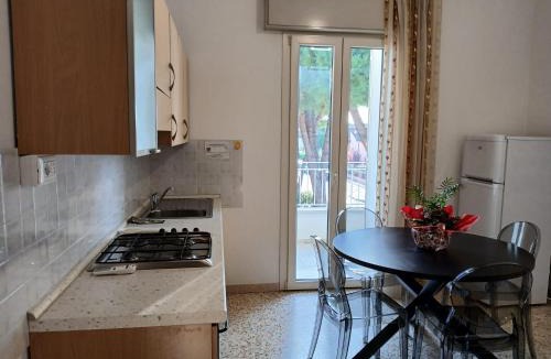 Pinarella Apartment | Accogliente bilocale con terrazzo a Pinarella di Cervia - CV006