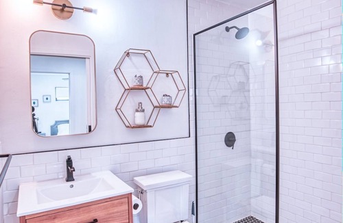 Mid City House | Adorable New Mid-City Casita