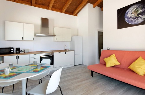 Lacona Apartment | 'Adriana Bilocale' Apartment with Sea View, Wi-Fi and Air Conditioning