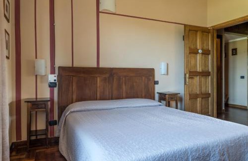 Castelnuovo Magra House | Affittacamere "LA VALLE"