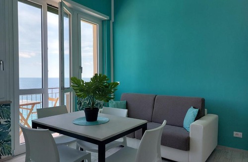 Torre del Mare Apartment | Affitti Brevi Liguria - Una finestra sul mare Home1