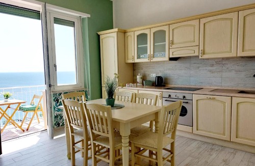 Torre del Mare Apartment | Affitti Brevi Liguria - Una finestra sul mare Home2