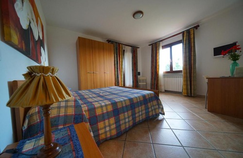 Capodimonte House | Agriturismo Bisenzio