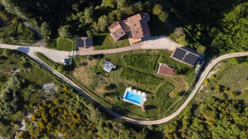 Gubbio House | AGRITURISMO BUON VENTO, Appartamento PICCOLI SOLI una chic country house in Gubbio Italy