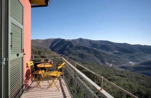 Lucinasco House | Agriturismo Il nido tra gli ulivi
