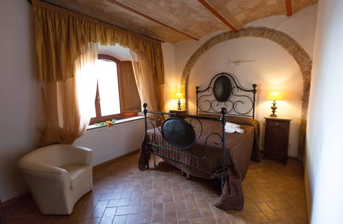 Pomarance Apartment | Agriturismo in Toscana- Trilo 4/6 p. pool wifi garden parking restaurant - San Carlo Trilo2