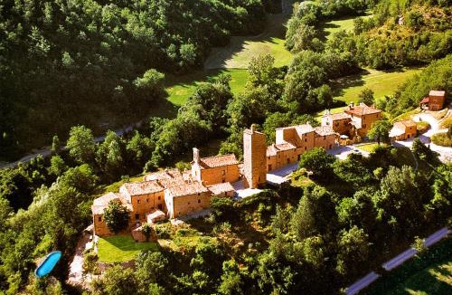 Mercatello sul Metauro Hotel | Agriturismo Biologico Castello Della Pieve