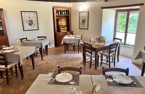 Pietralunga House | Agriturismo La Cerqua