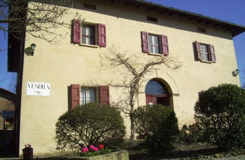 Monte San Pietro House | Agriturismo Montevecchio Isolani