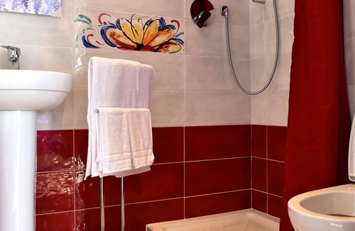 Latte House | Agriturismo Un Mare di Fiori