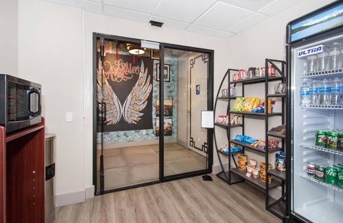 Chinatown Hotel | Aiden Los Angeles Downtown Dragon Gate Inn