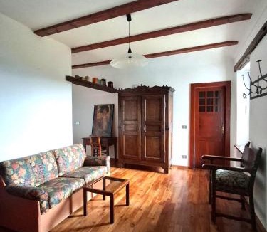 Viverone Bed & Breakfast | AL30 Studios