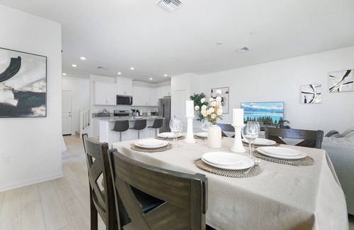 Chino House | Alamo Bliss/4BR 6Beds/Your Home Away From Home/2 Tvs