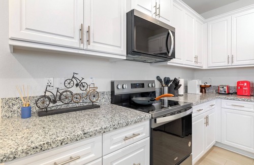 Chino House | Alamo Bliss/4BR 6Beds/Your Home Away From Home/2 Tvs