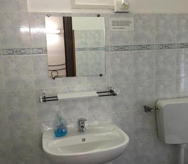 Genoa Hotel | Albergo fiorita