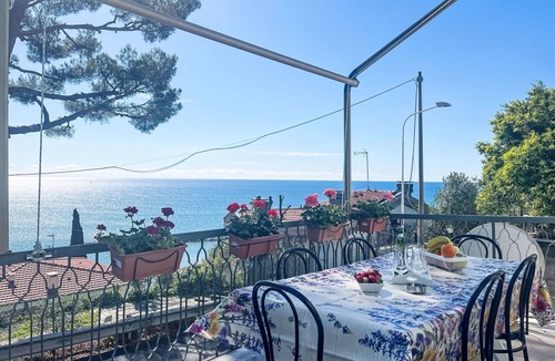 San Lorenzo al Mare House | Alfreda (SLR101) by Interhome