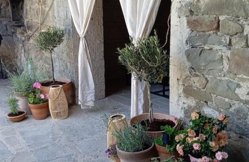 Casola in Lunigiana Bed & Breakfast | All About You Montefiore