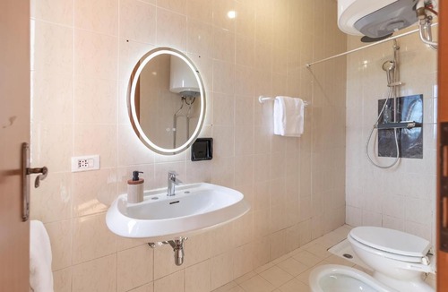 Berzi House | Allegria