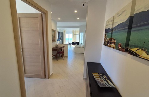 Lavagna Apartment | Alloggio Ametista frontemare con posto auto