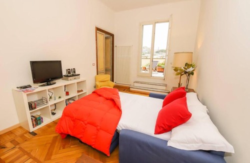 San Vincenzo Apartment | ALTIDO Apt for 3 with Rooftop Balcony and Lovely CityView