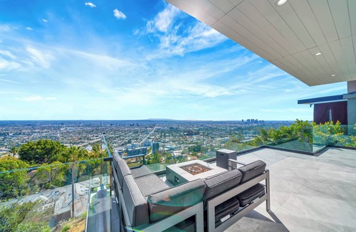 Hollywood Hills West Villa | Amazing Hollywood Hills Villa w/Hot Tub & Views of Entire City!
