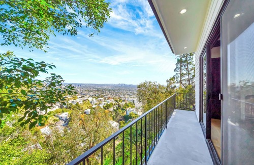 Hollywood Hills West Villa | Amazing Hollywood Hills Villa w/Hot Tub & Views of Entire City!