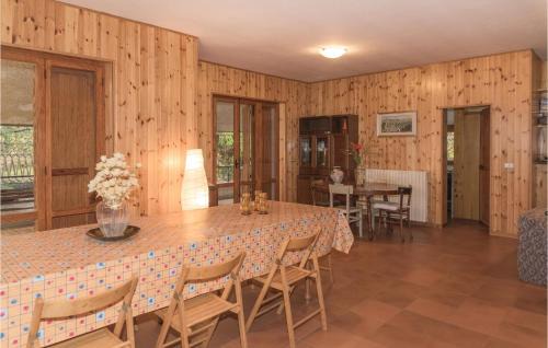 Civitella del Tronto House | Amazing Home In Cerqueto Di Civitella With Wifi