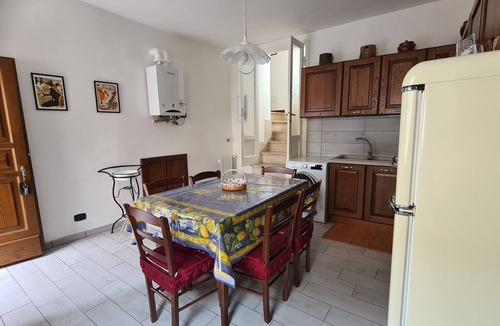 Castel di Tora Apartment | Amazing Lake View