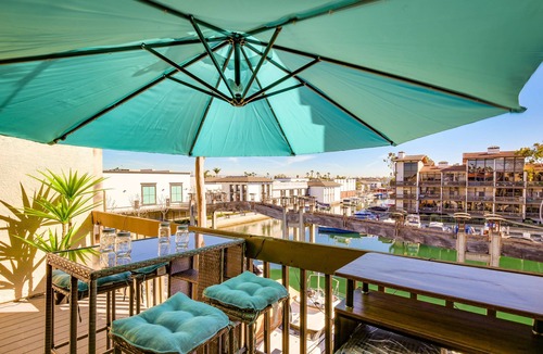 Marina Pacifica Condo | Amazing Marina Condominium in Long Beach, California drive to Disney & More!