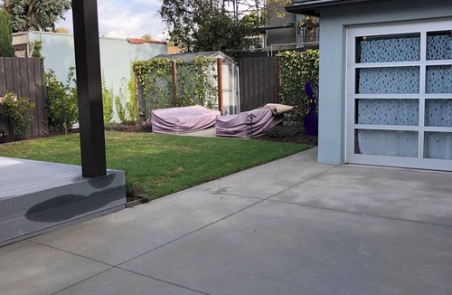 Carlson Park House | Amazing spacious One bedroom home with private yard and gated parking.