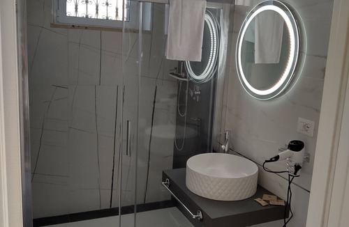 Civitavecchia Apartment | Amos Port-Suite