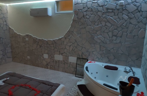 Civitavecchia Apartment | Amos Port-Suite