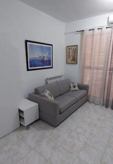 Latte Apartment | Ampio monolocale con terrazzo - a 2 passi dal mare