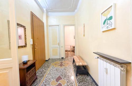 Genoa Apartment | Ampio Quadrilocale - 50metri Stazione Treni