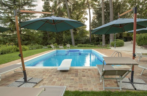San Severino Marche Villa | Ancient noble country villa with a pool belonging to the Coletti family