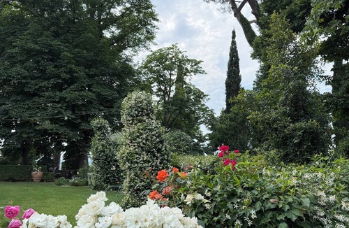 Bomarzo House | Ancient private villa with exclusive Garden and pool.