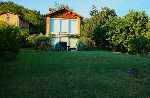 Amandola House | Ancient Renovated Hay-Barn in the Foothills of the Sibillini Mountains