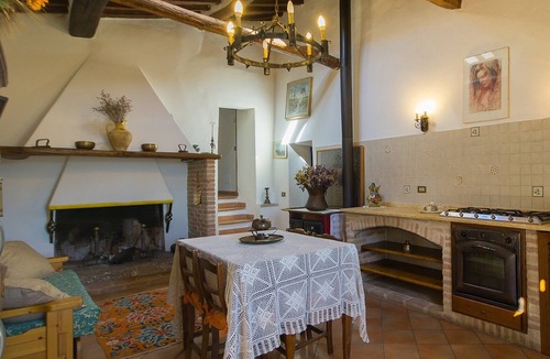 Il Poggio Villa | Ancient villa with private pool and garden in Val D'Orcia, Unesco heritage site