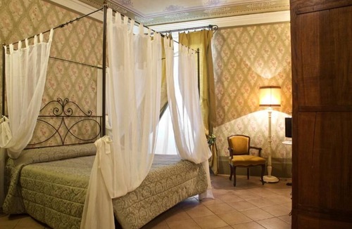Siena Historical Center Bed & Breakfast | Antica Residenza Cicogna