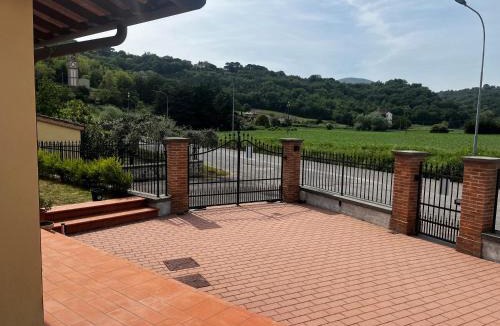 Ponte Pattoli House | Antico Granaio di LEO Via Antonia 60