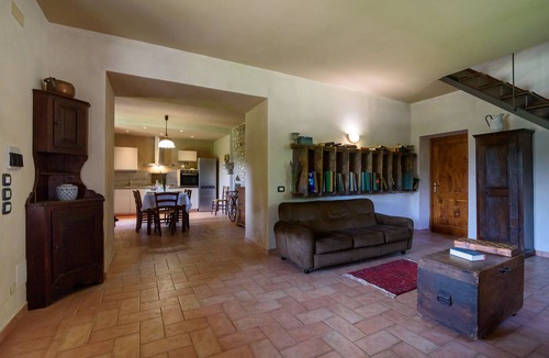 Cortona House | Antique Water Mill, Holiday House onthe WaterCreek10minTo Cortona shared pool AC