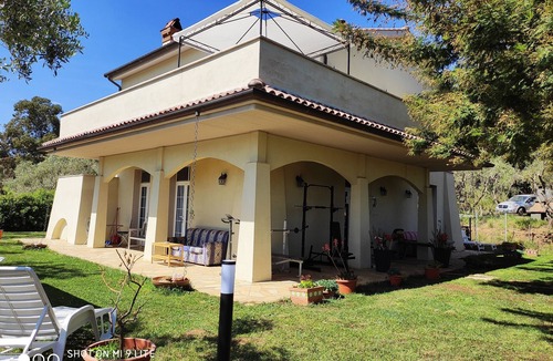 Pian di Rocca Villa | Apartment in private villa with 4000 m2 appartemt Conchiglia