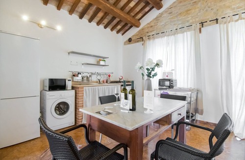 San Savino Apartment | Apartment near Assisi with pool and hot tub