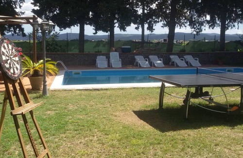 Campiglia Marittima Apartment | Apartment 'Appartamento Luna' with Shared Pool, Shared Garden and Wi-Fi