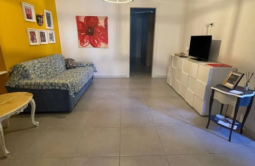 Marta Apartment | Apartment a stone's throw from the lake - Bisentina