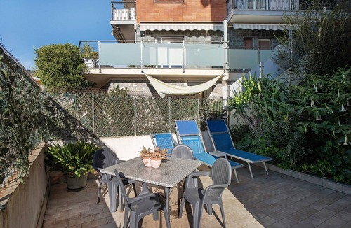 Alassio Apartment | Apartment 'Alassio Mare E Non Solo' with Sea View, Wi-Fi and Air Conditioning